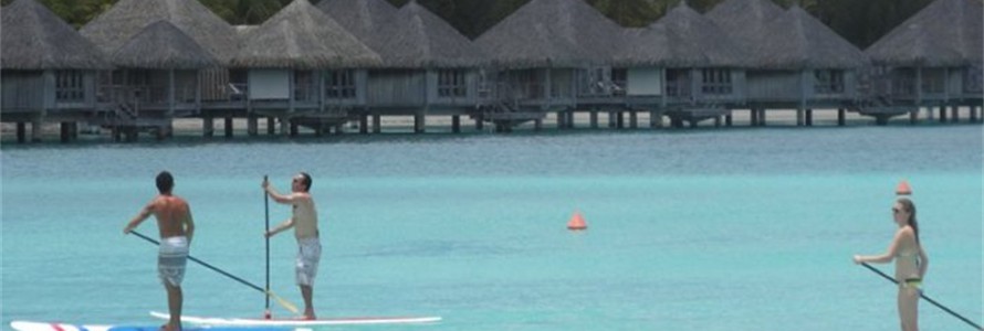 Paddle boarding has come to French Polynesia!
