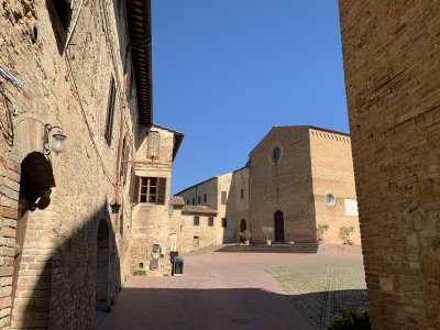 Church of Sant'Agustino & Piazza Sant'Agostina400