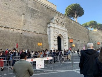 EntranceVatican Museum350