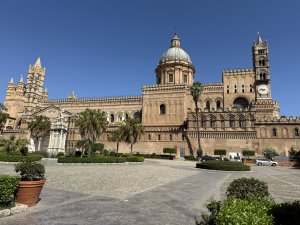 Royal Palace300