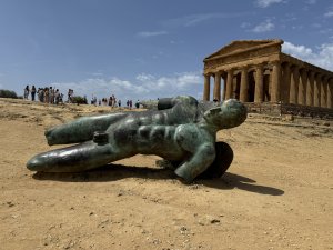 sculpture300